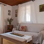 Tettix فيلة *
